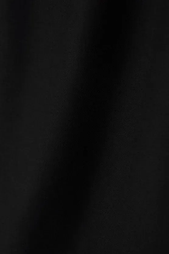 원하는 세계관을 구현하세요